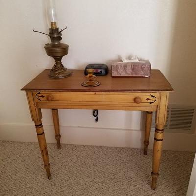 living room table, percent condition