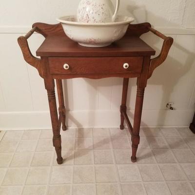 early was bowl and matching pitcher