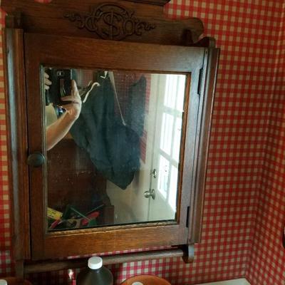 Bathroom or bedroom, vanity with mirror wooden construction and in excellent condition 