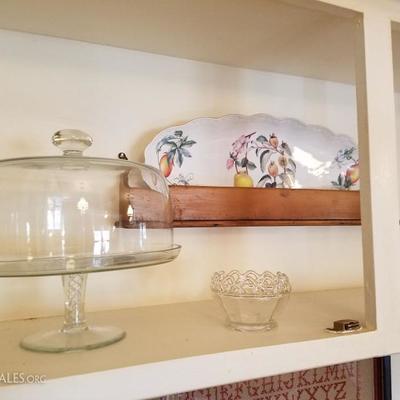 cake plate display 
