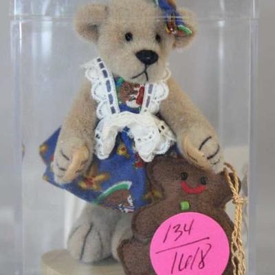 Little Gem Teddy Bear - Gretal & Ginger (Xmas)  Mini-523 In the box, velvet plush-It. beige.  1995  Christmas (pairs with Hansel) comes...