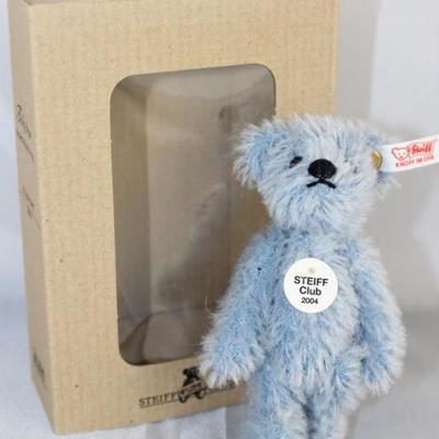 Light Blue Teddy Bear - 1007. Steiff U.S Club 2004  Gift with string plush-light blue mohair. 3.5
