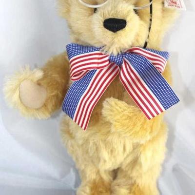 Friends Forever (Pince-Nez)-579 Bow Tie Bear.   Issued to celebrate the 140th Anniversary of  Theodore Roosevelt's birth.  It is a...