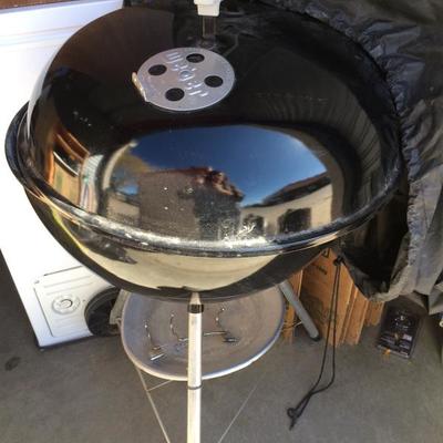 Small Weber charcoal grill