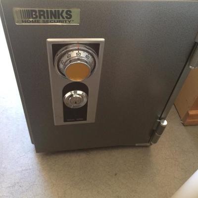 Brinks safe - has keys and combination 