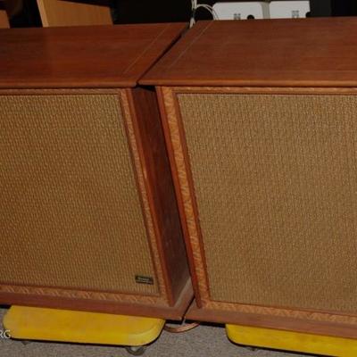 PAIR OF Wharfedale W70D  four-way system, beautiful wood, great sound, heavy sand-filled backs
