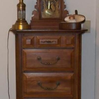 Lingerie Chest, non working clock