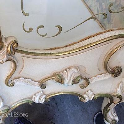 Silik Italy Display Cabinet with curved glass, Baroque