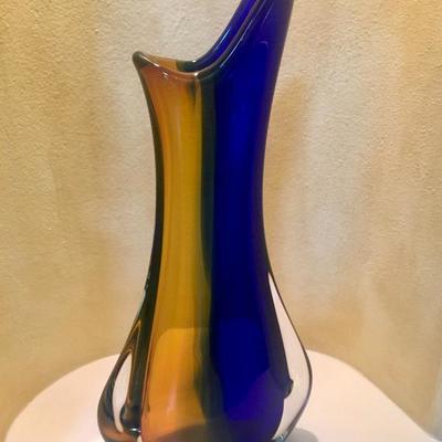 Murano Sommerso glass vase 