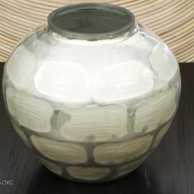 Heavy Art Glass Vase With Patterned Mercury Glass Motif