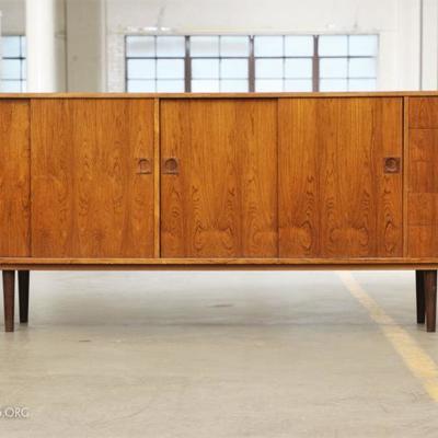 Farso Danish Mid Century Modern Furniture Rosewood Sideboard