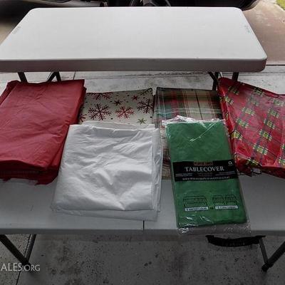 IET036 Two Collapsible Folding Tables & Table Cloths
