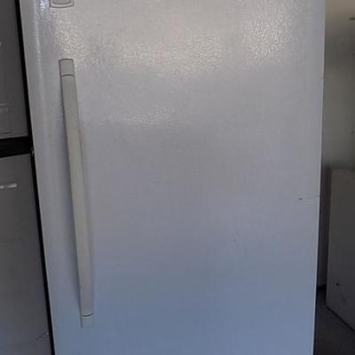 IET041 Kenmore Upright Freezer
