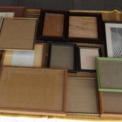 IET009 Large Assortment of Picture Frames 
