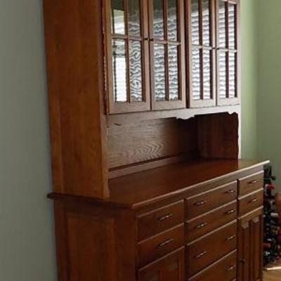 IET055 Beautiful Wooden Display Cabinet
