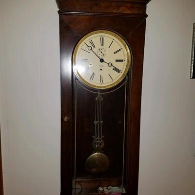 $250 Ethan Allen Clock +++ Cash ONLY. +++ Email SalesByPamela@gmail.com to purchase and arrange pickup in Media, PA +++ Please note, the...