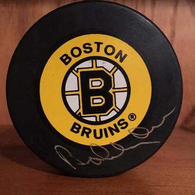 Bobby Orr Autographed Hockey Puck