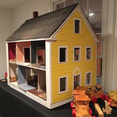 Antique Colonial Two Story Dollhouse with Shingled Roof