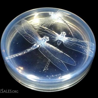 RENE LALIQUE CRYSTAL BOX GEORGETTE, OPALESCENT GLASS WITH 3 DRAGONFLIES, MOLDED MARK R. LALIQUE