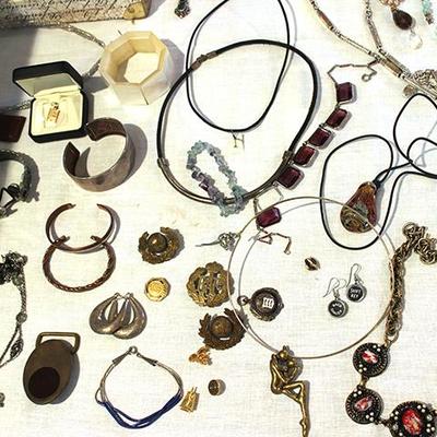 Jewelry, many sterling silver pieces
