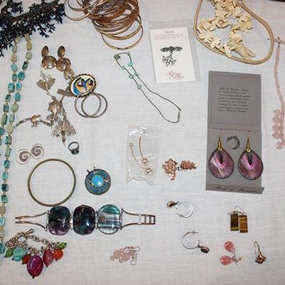 Jewelry, many sterling silver pieces
