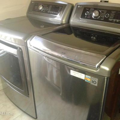 LG Like NEW Washer and Dryer