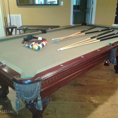American Heritage Pool Table, comes with over the table ping pong table. Two in One!! 