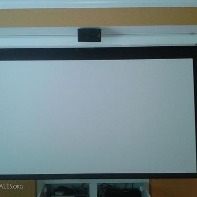 7 foot viewing screen