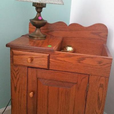 Adorable miniature solid oak drysink.  Excellent condition.  Great for children's room or could be used as end table. 