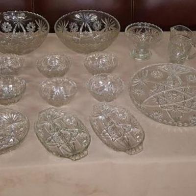 JHA030 Rare Vintage Crystal Cut Glassware Matching Pattern Set
