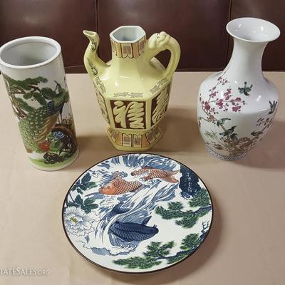 JHA062 Vintage Oriental Ceramic Vases & More
