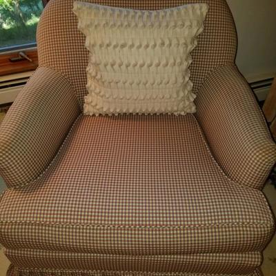 $400/both Matching Sitting Room Chairs.  Excellent Condition.  Price for both chairs  +++ Cash, Credit & Paypal Accepted. +++ Email...