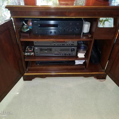 $600 Vintage  Drexel Heritage Brown Asian Cabinet / Stereo Cabinet  (2 of 2 - photo of inside)   +++ Cash, Credit & Paypal Accepted. +++...