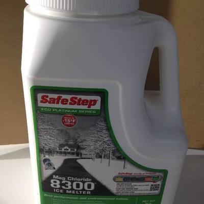 Safe Step Extreme 8300 8 LB Magnesium Chloride Ice Melter