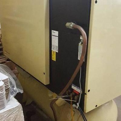 Ingersoll Rand 120-Gallon Rotary Screw Air Compressor With Cooler/Dryer
