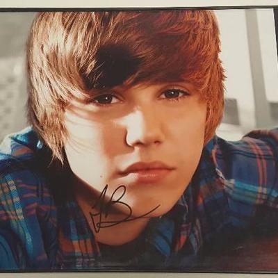 Justin Bieber Autographed Photo 11x14 Glossy Signed w/ JSA Certificate Despacito!