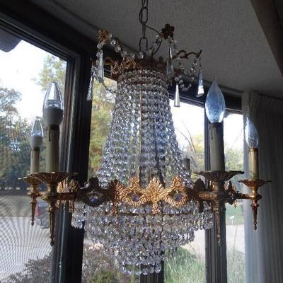
Beautiful hanging crystal/glass chandelier