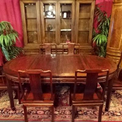 7 PIECE CHINESE ROSEWOOD DINING TABLE WITH 2 LEAVES AND 6 CHAIRS