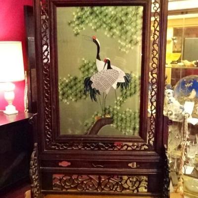 ANTIQUE CHINESE SILK EMBROIDERED PANEL IN CARVED ROSEWOOD FRAME