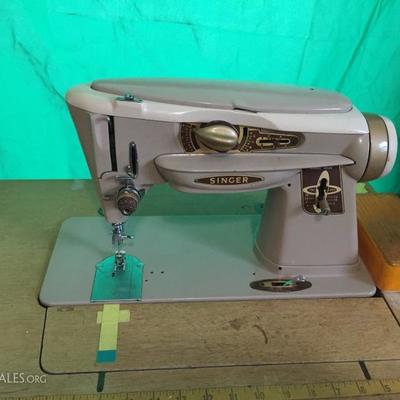 Singer Sewing Machine Model 500A