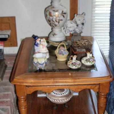end table lamp and collectibles