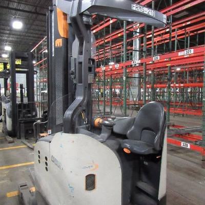 Crown Stand-Up Rider Narrow Isle Electric Forklift