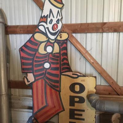 Clown sign & other amusement park items