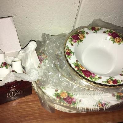 Royal Albert "Old Country Roses"
