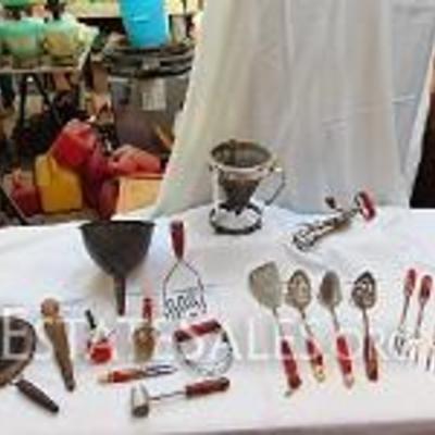 Vintage Kitchen Utensils & Tools