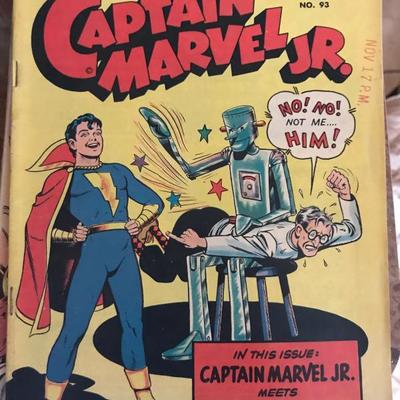 Over 300 comics. Here are some samples. Specific list upon request. Images of comics available below. Comics will be sold as a complete...