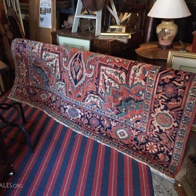 Gorgeous persian rug in mint condition.