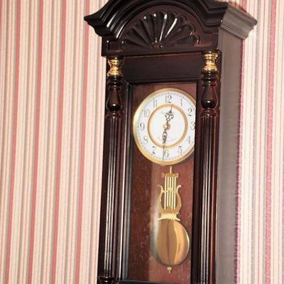 NEW OLD STYLE WALL CLOCK