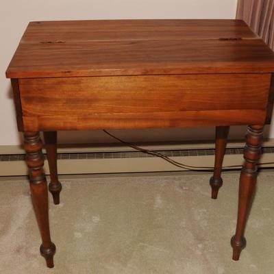 ANTIQUE DESK
