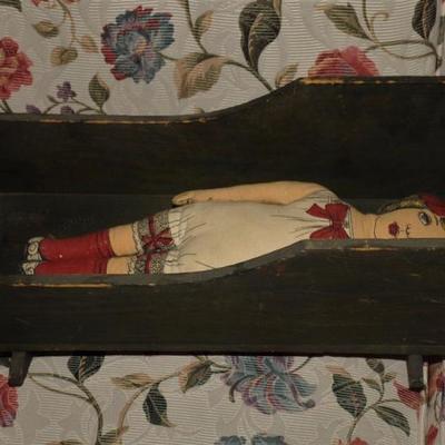 ANTIQUE CHILD'S CRADLE